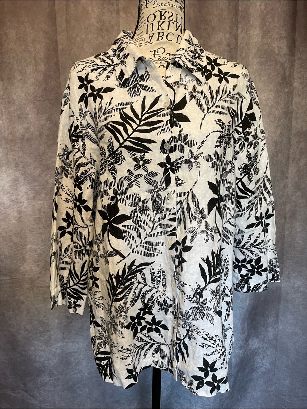 Black & White Leaf Print Women’s Button Down Linen Shirt